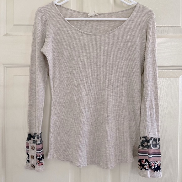 LOVELY MOOD WOVEN TOP